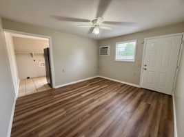 featured image of 204 N 16th Ave