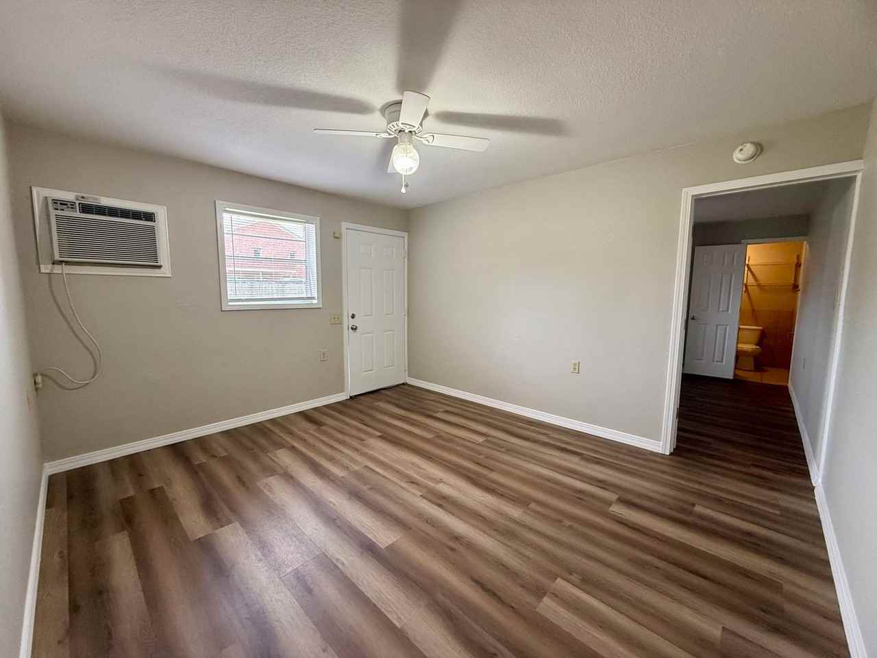 204 N 16th Ave - Photo 3 of 18