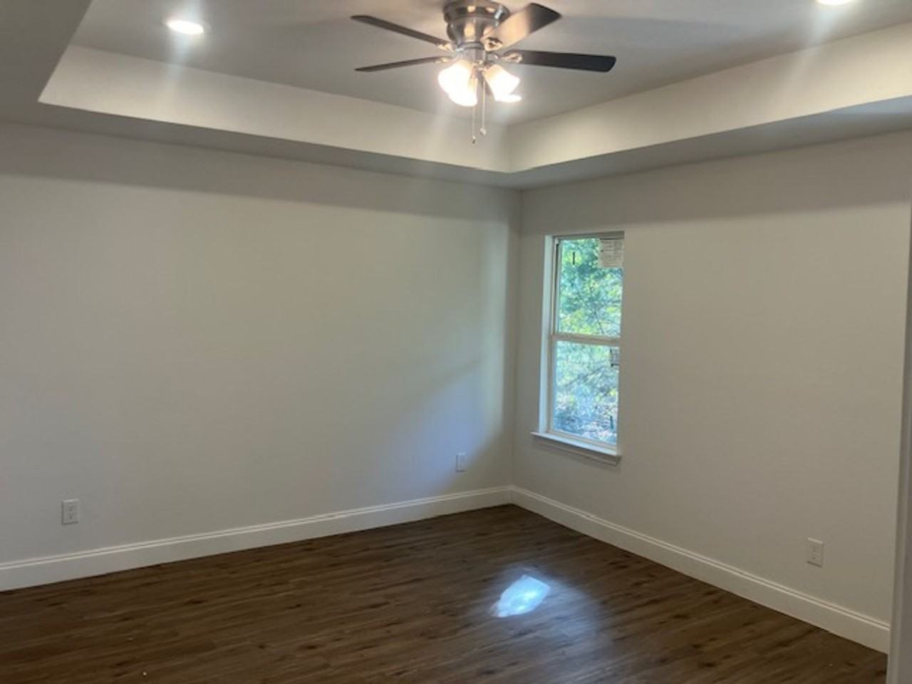 110 Bowie St - Photo 5 of 11