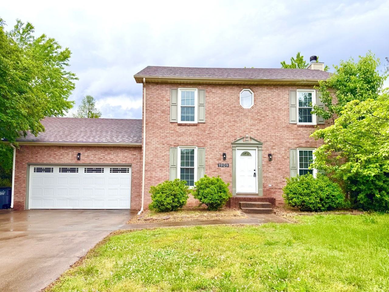 1909 Needmore Rd - Photo 3 of 42