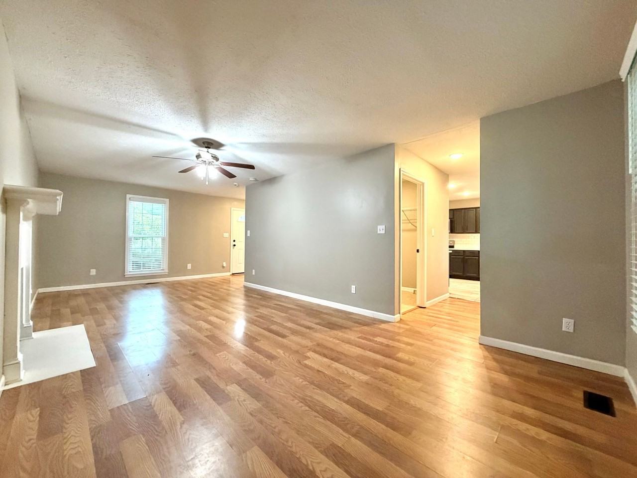 1909 Needmore Rd - Photo 4 of 42