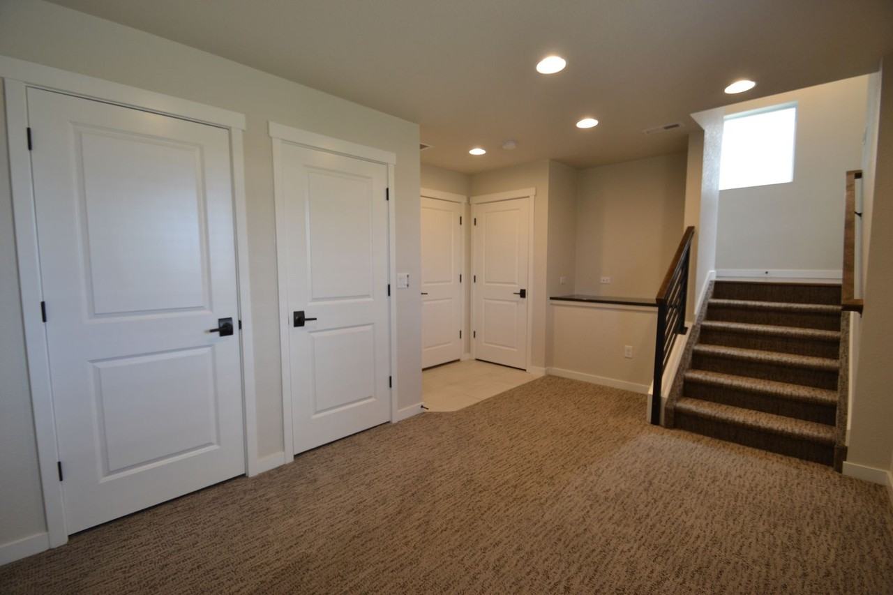 8644 Hoopla Way - Photo 4 of 18