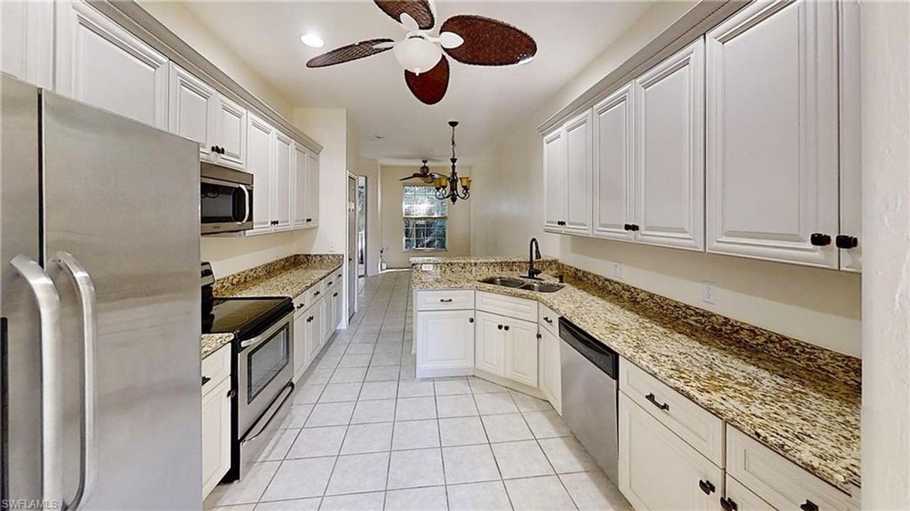 2200 Arielle Dr #1005 - Photo 5 of 34