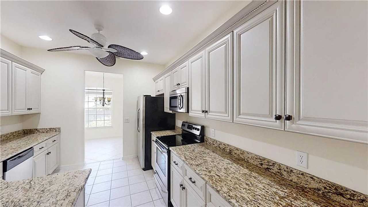 2200 Arielle Dr #1005 - Photo 7 of 34