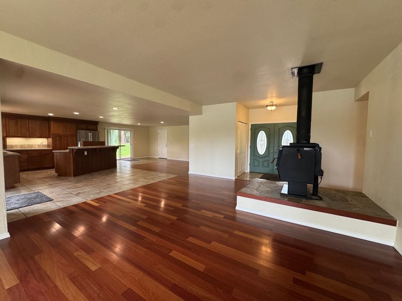 15928 N Umpqua Hwy - Photo 7 of 35