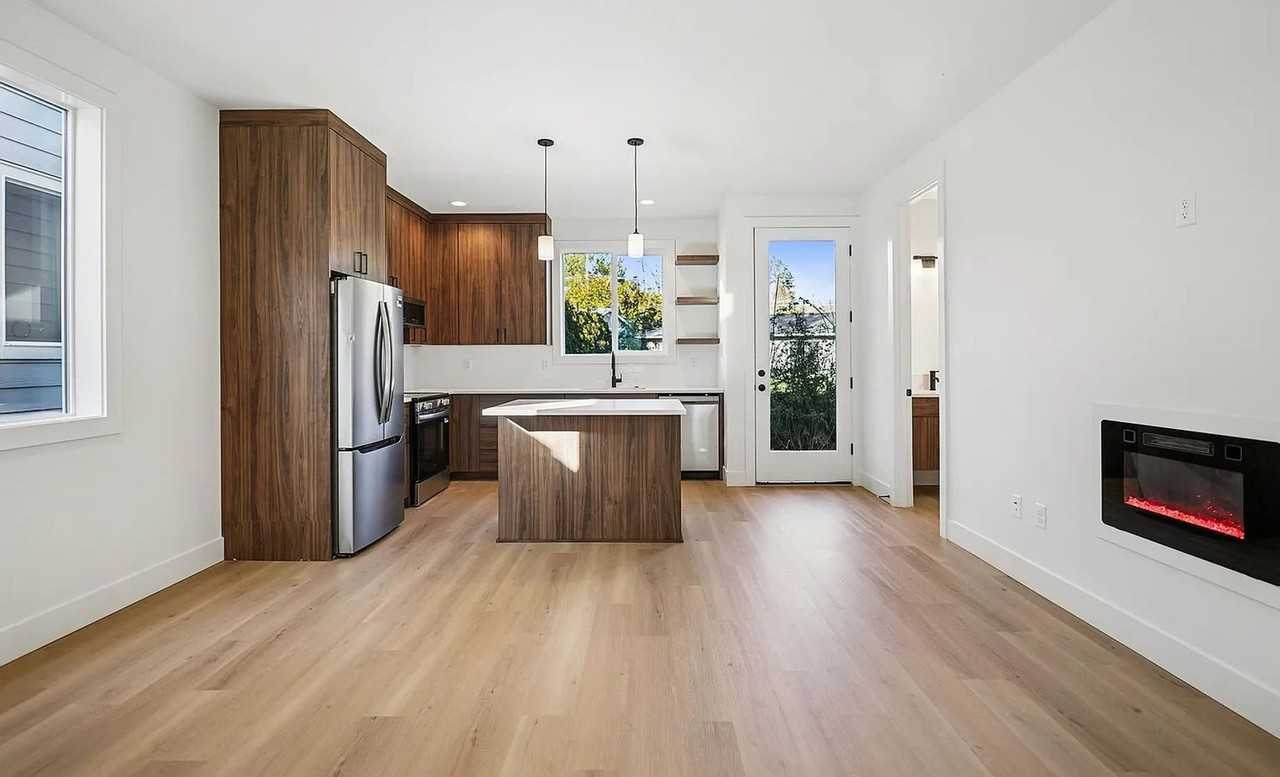 9596 Sw 91st Ave - Photo 2 of 14