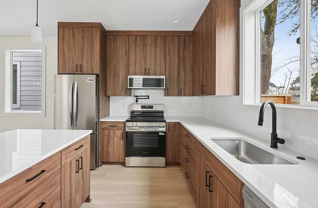 9596 Sw 91st Ave - Photo 4 of 14