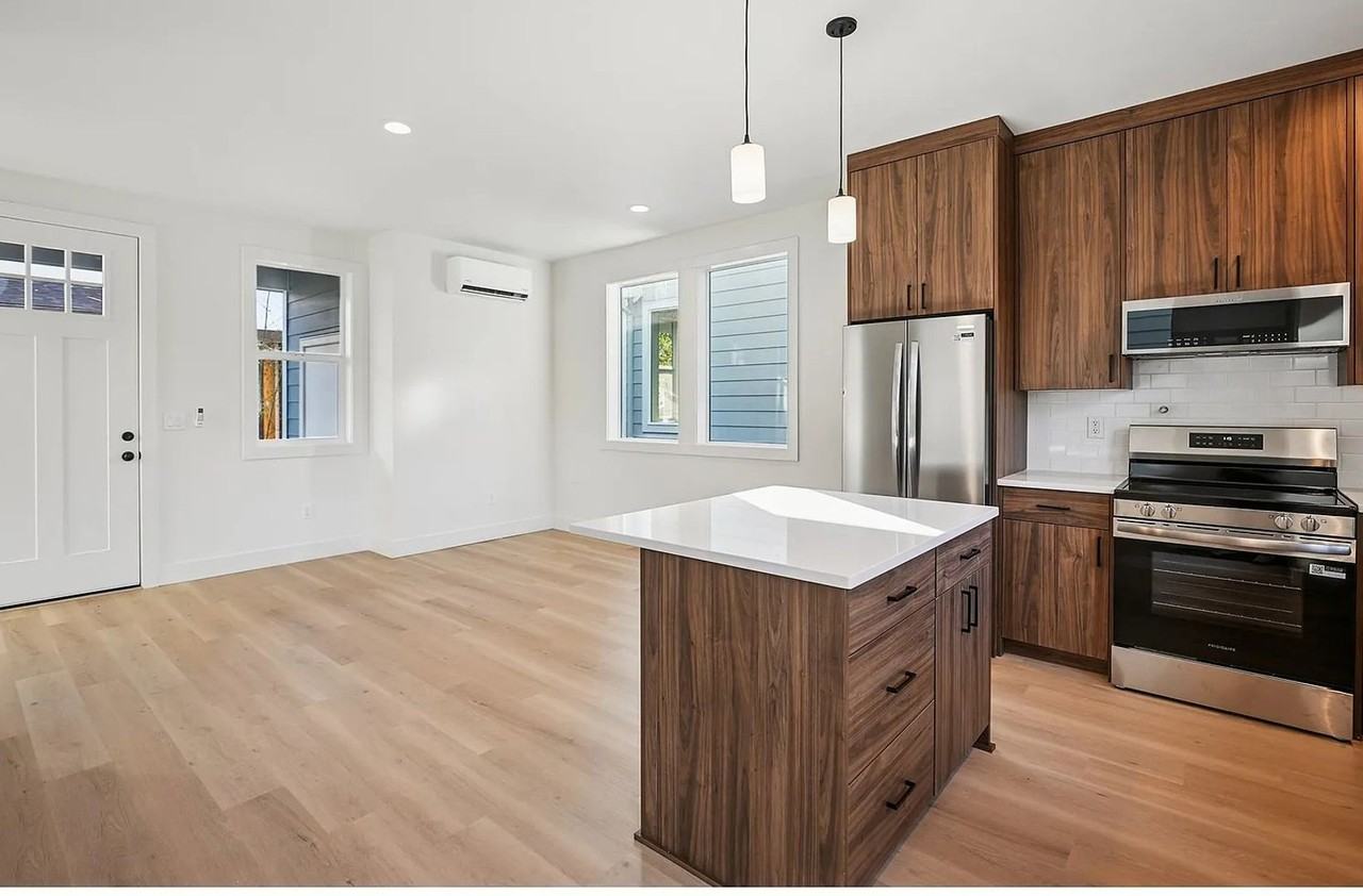 9596 Sw 91st Ave - Photo 6 of 14