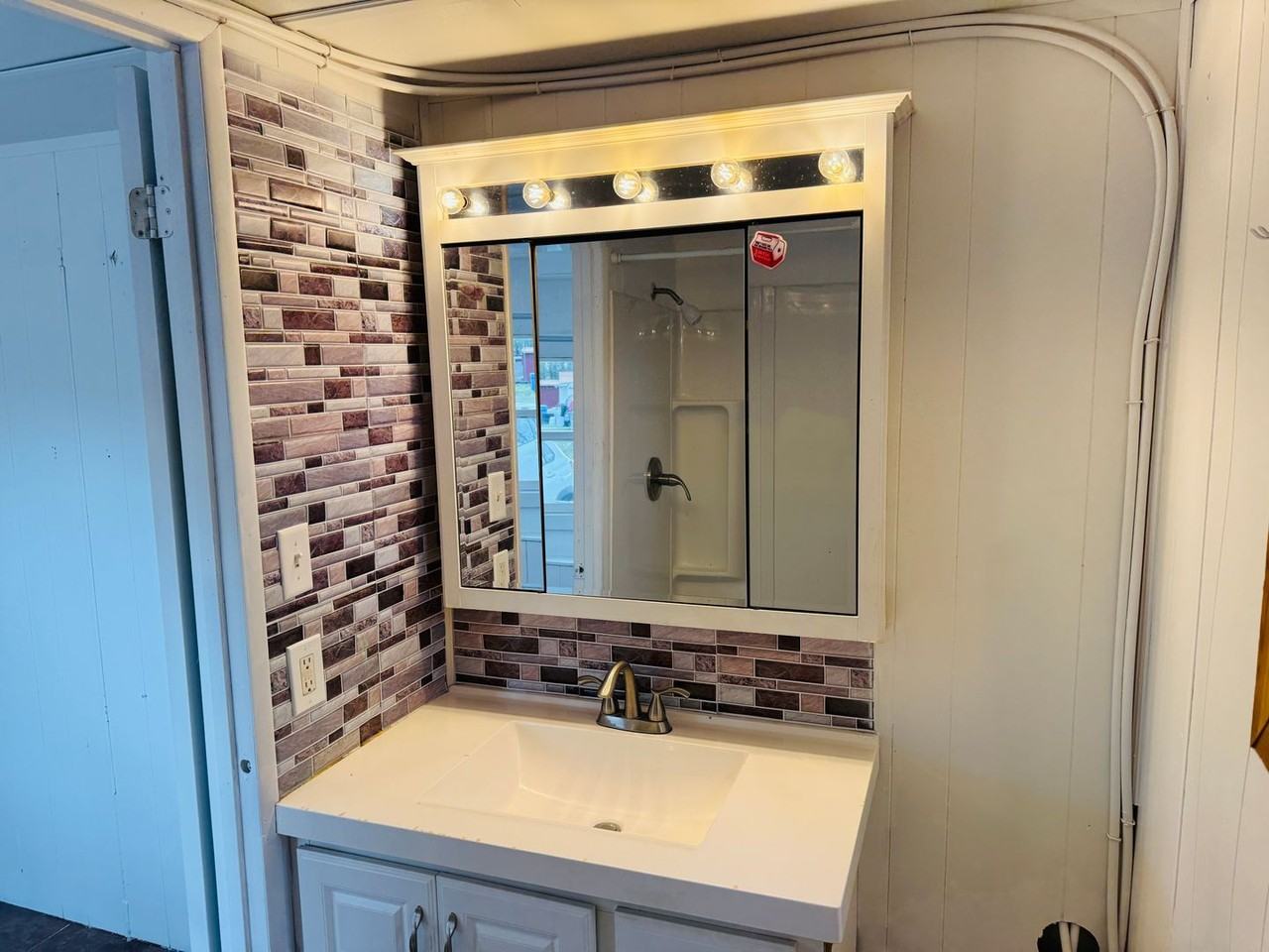3055 S 53rd St W - Photo 4 of 14