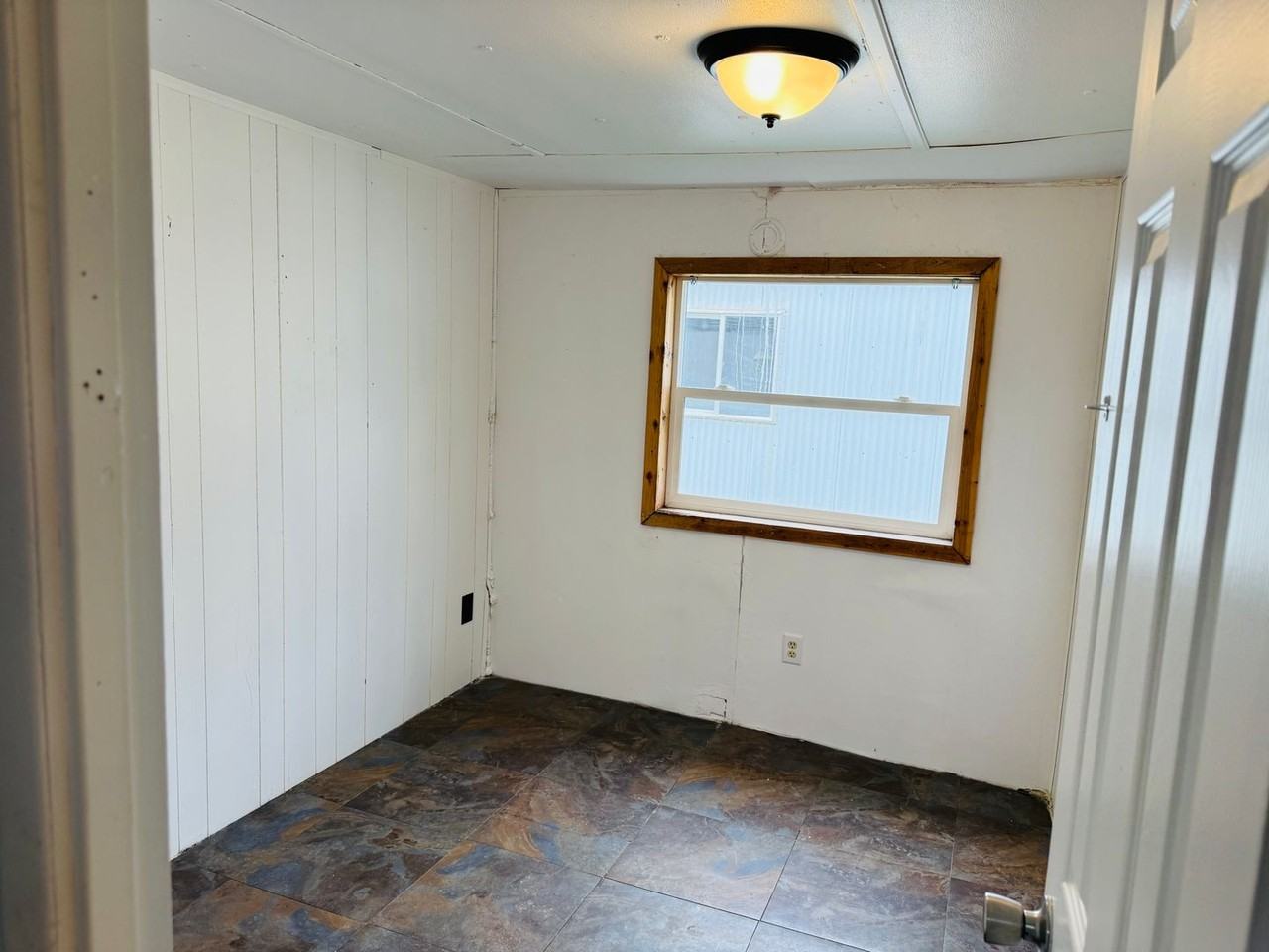 3055 S 53rd St W - Photo 7 of 14