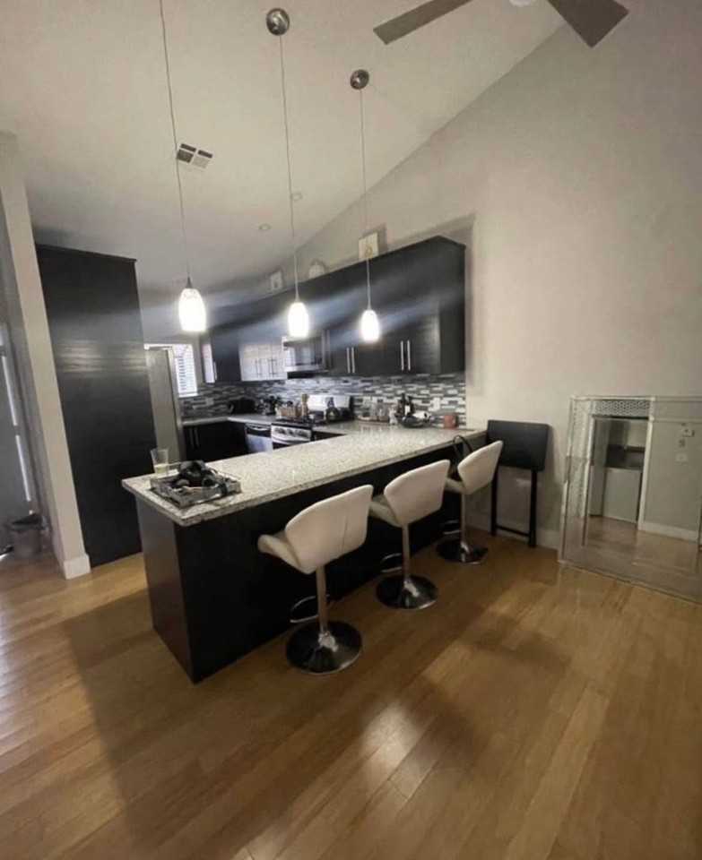 2840 Bluebonnet Dr - Photo 3 of 9