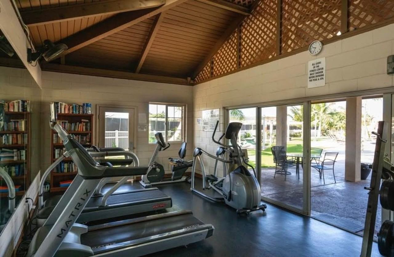 13 Halili Ln Apt 13a - Photo 3 of 34