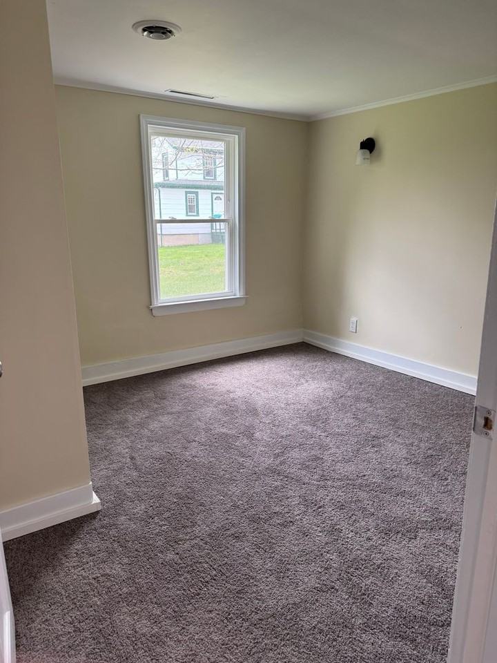 62 Chestnut St - Photo 6 of 19