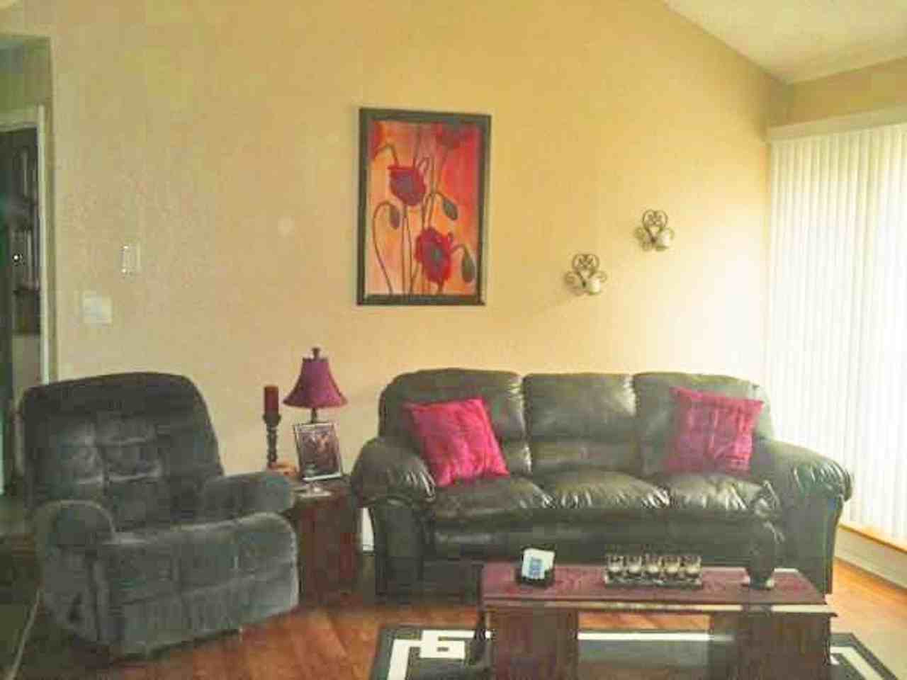 2601 Boulder Dr - Photo 3 of 9