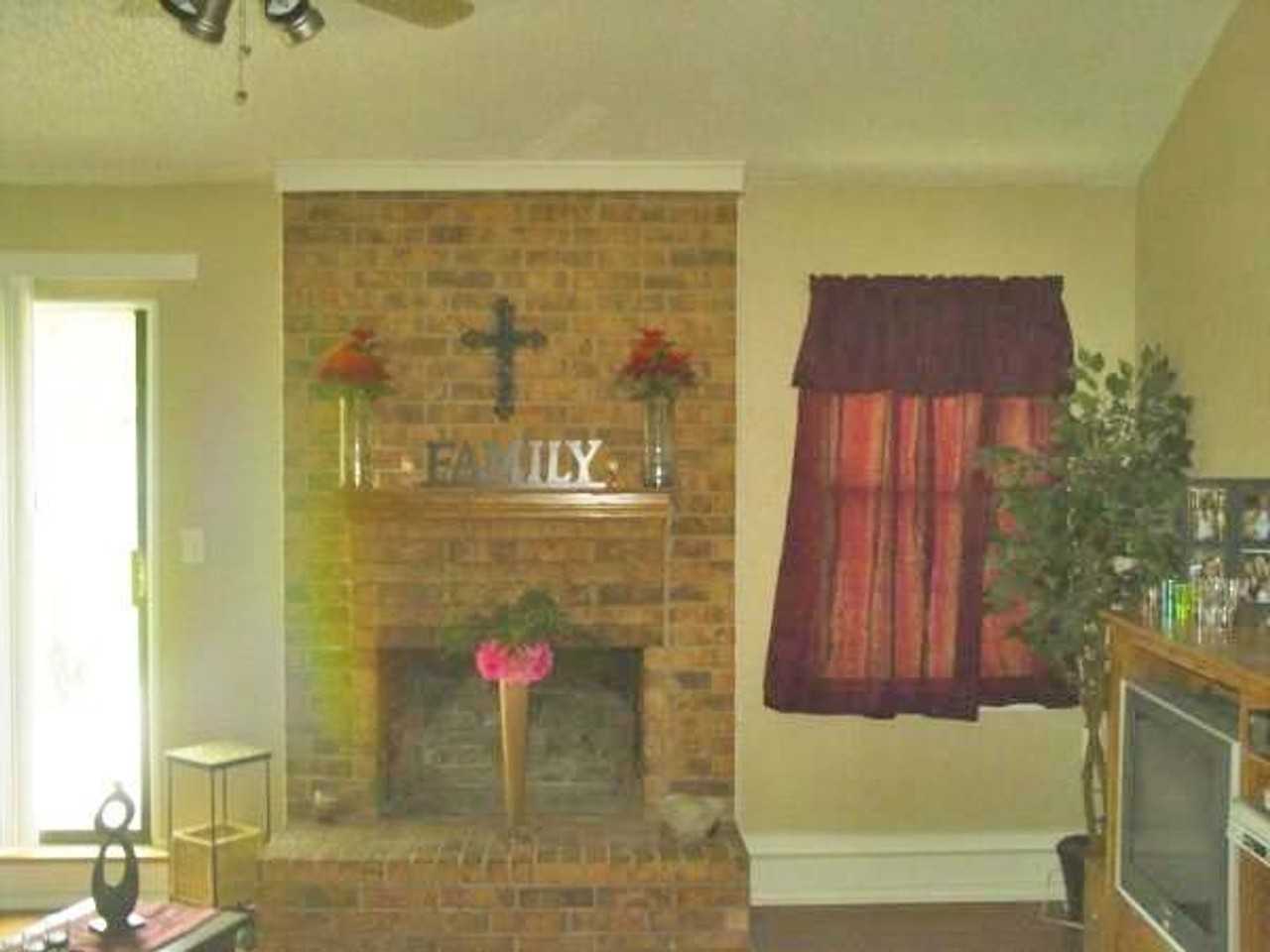 2601 Boulder Dr - Photo 4 of 9