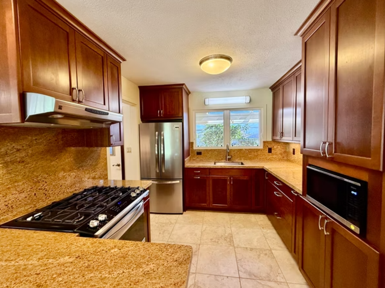 4161 Palaumahu St - Photo 6 of 20