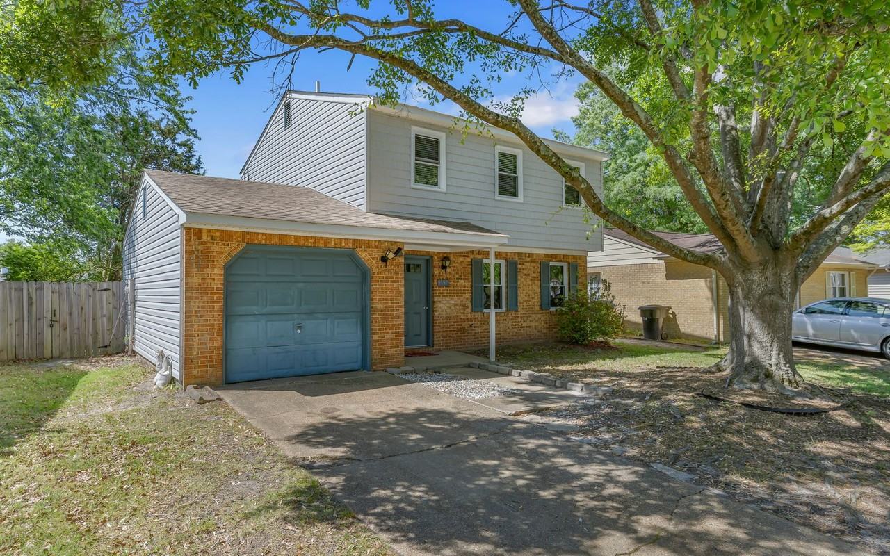 4957 Aquarius Ct - Photo 3 of 33