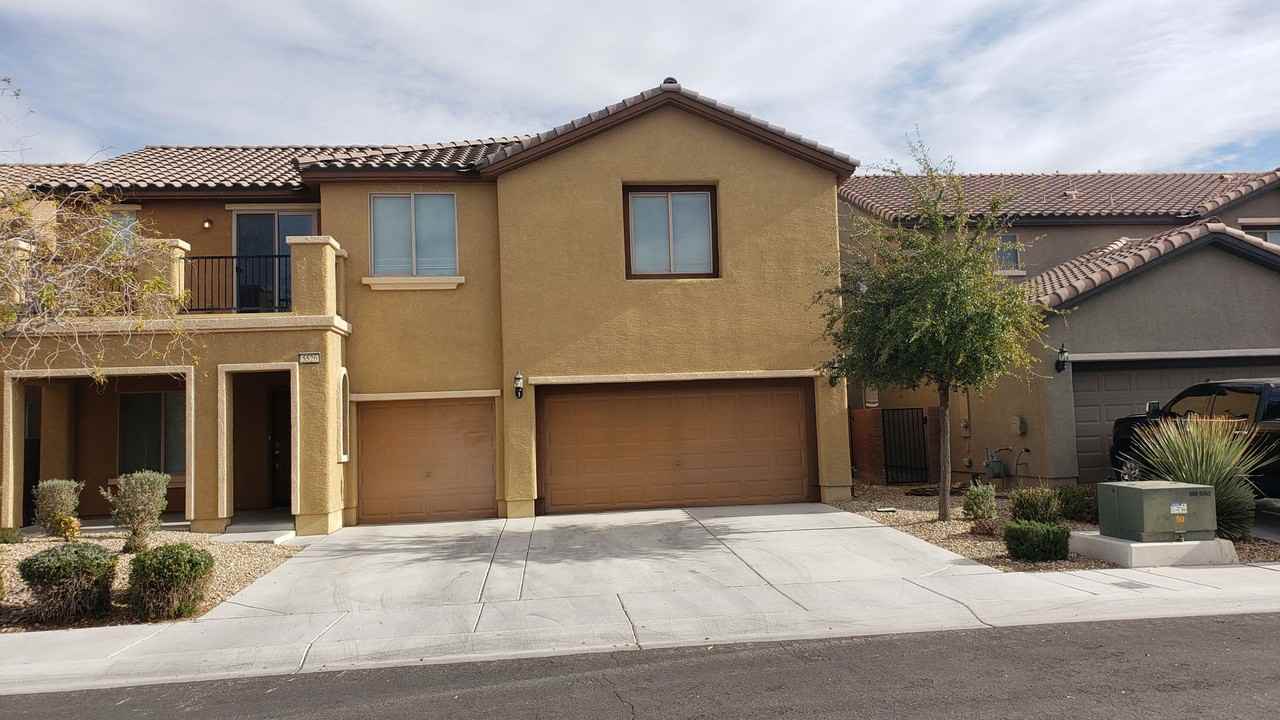 5526 Moonlight Garden St - Photo 3 of 36