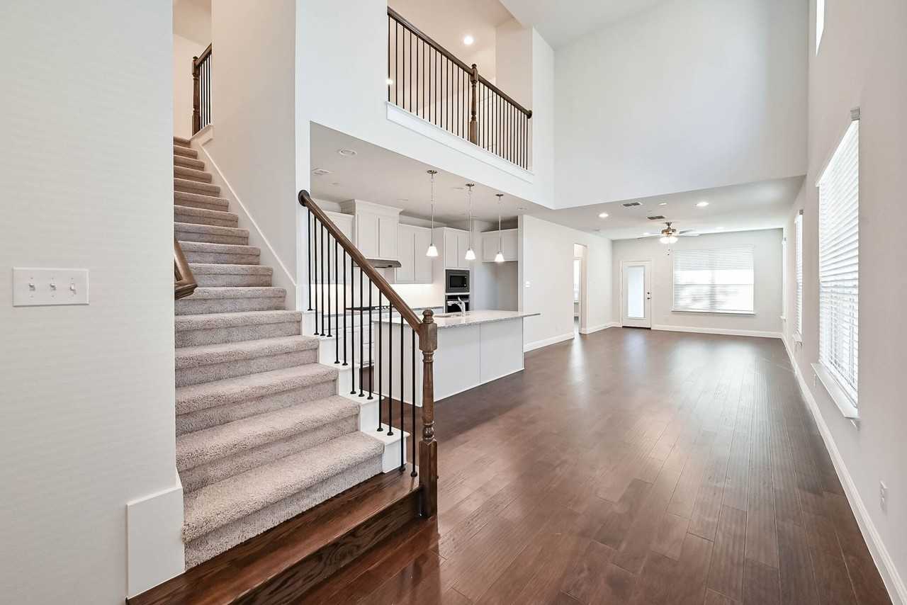 4248 Mingo Dr - Photo 3 of 24