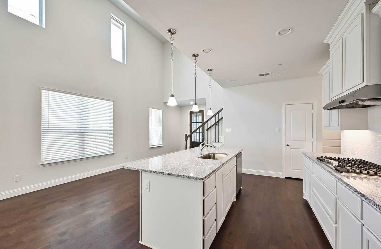 4248 Mingo Dr - Photo 6 of 24