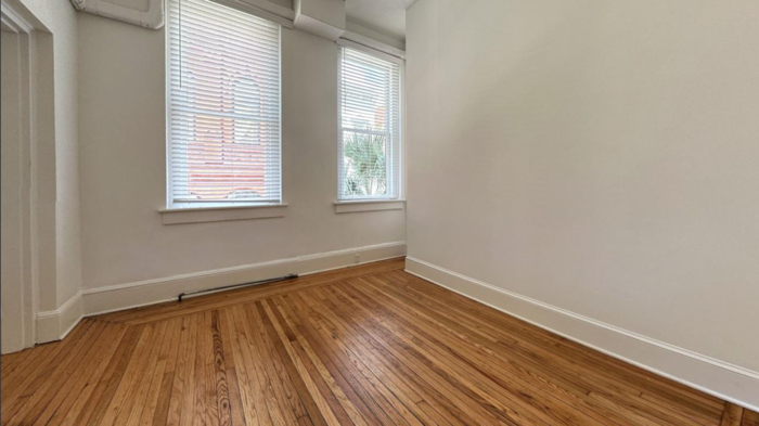 364 King St #1D - Photo 2 of 14