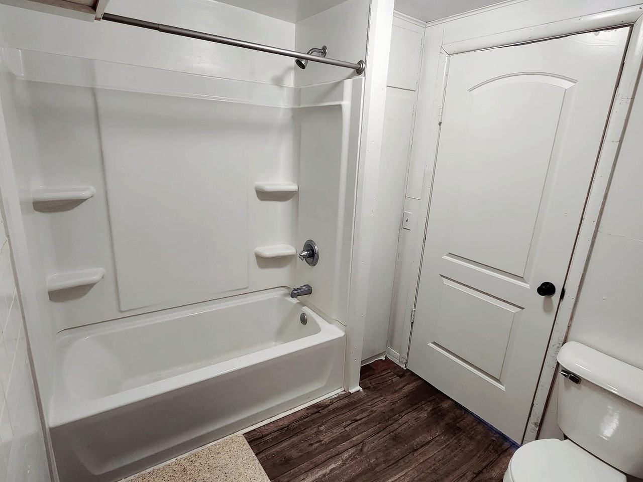 612 6th St Sw #NA - Photo 5 of 18