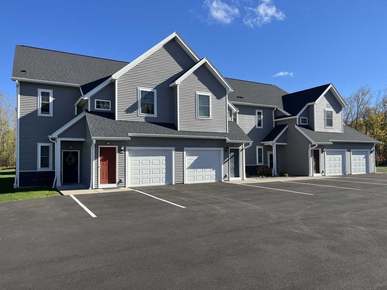 2077 Community Ln #403 - Photo 2 of 5