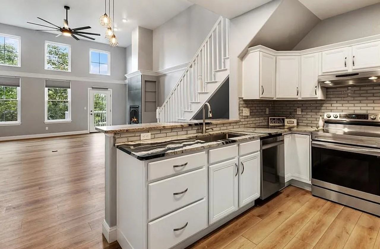 910 S Weber St #200 - Photo 6 of 17