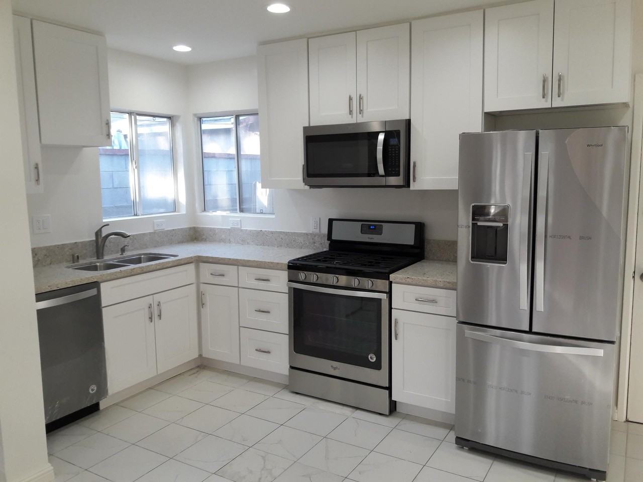 512 N Lucia Ave #NA - Photo 2 of 19