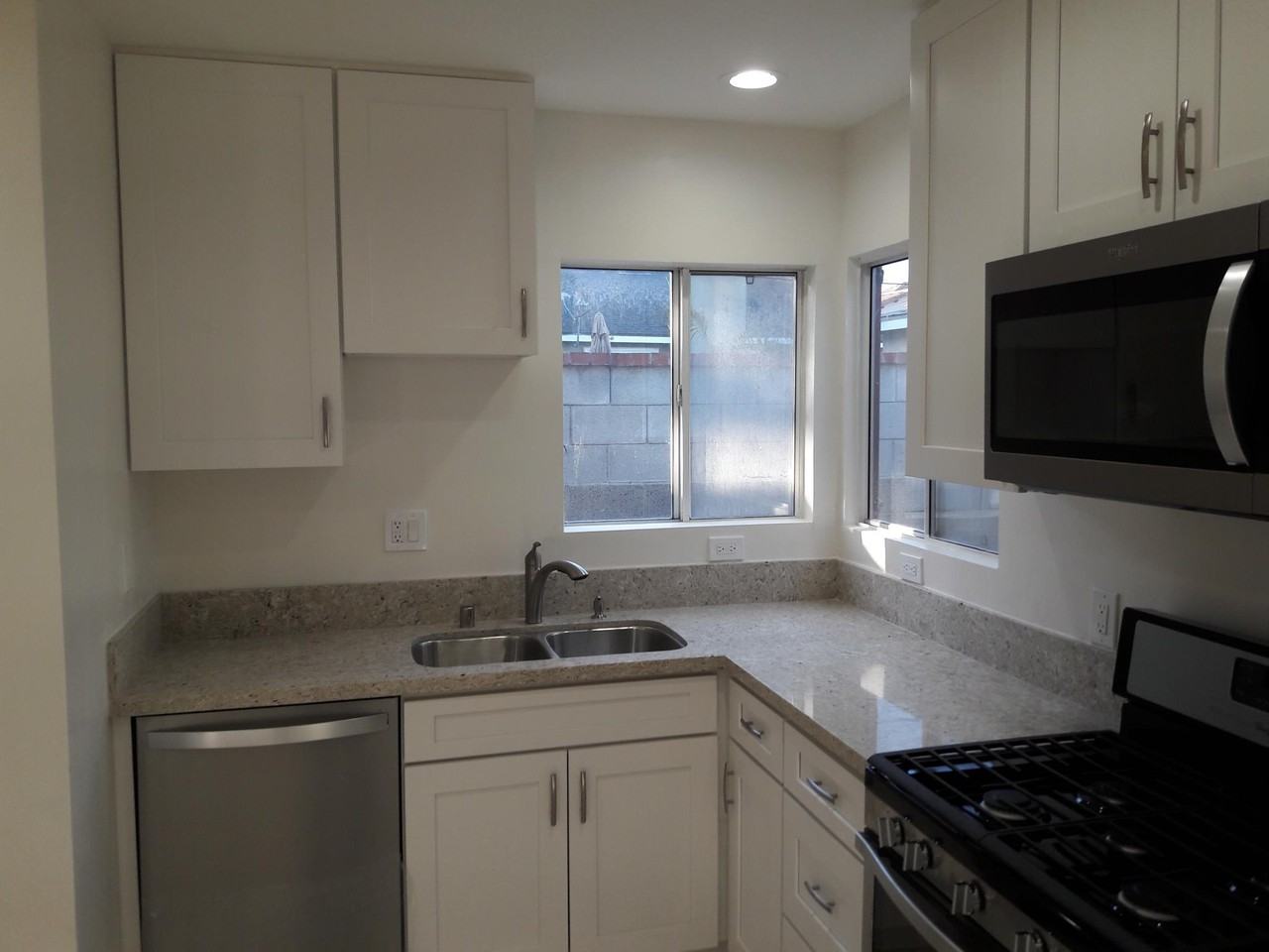 512 N Lucia Ave #NA - Photo 5 of 19