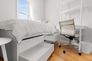 featured image of 15 Snow Hill St #5