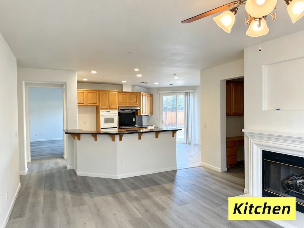 380 Luna Ct #NA - Photo 7 of 14