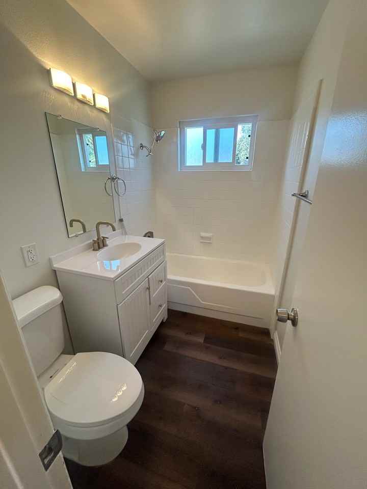 278 E Washington Blvd #1305-01 - Photo 3 of 9