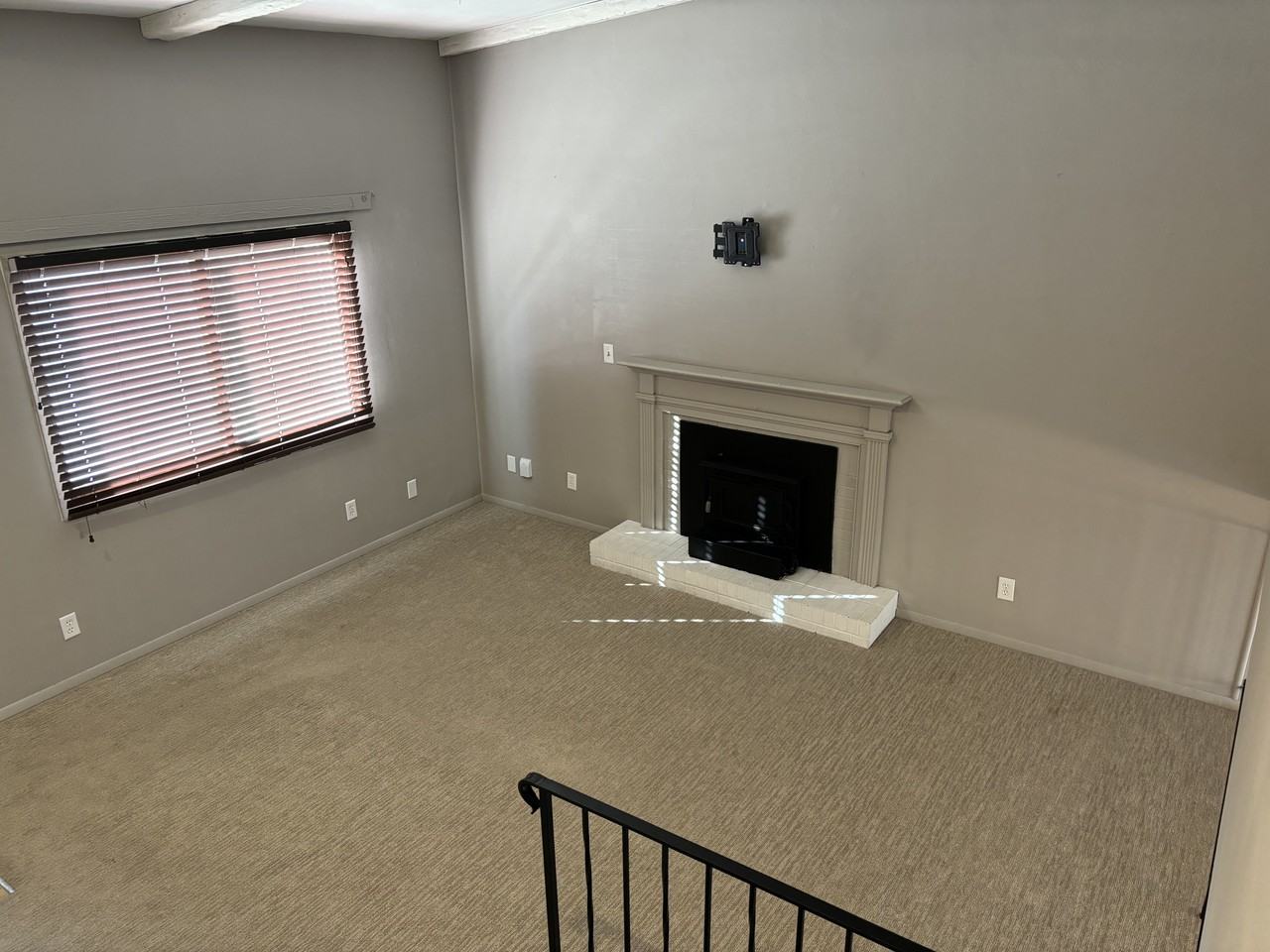 414 Currant Dr - Photo 3 of 12