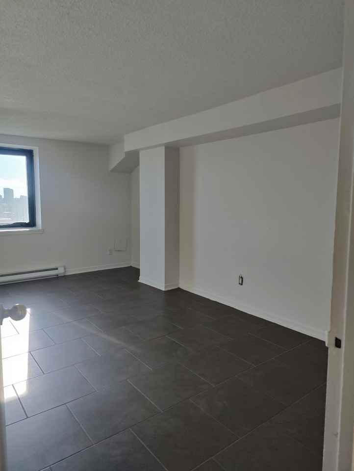 170 Lees Avenue - Photo 5 of 7