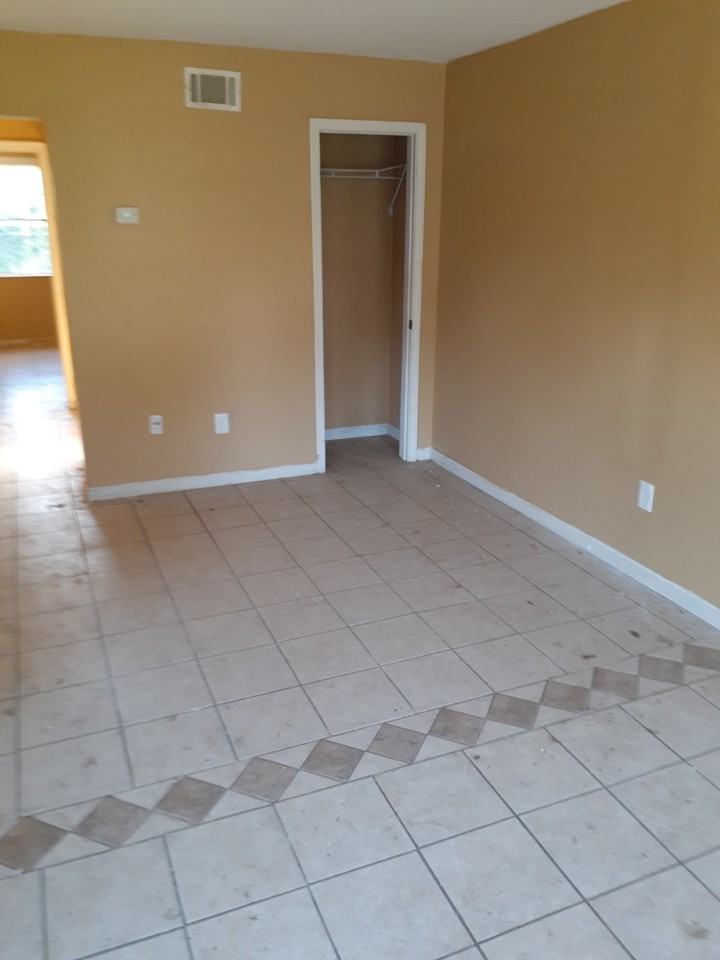 3414 Pine Ridge Ln - Photo 5 of 9