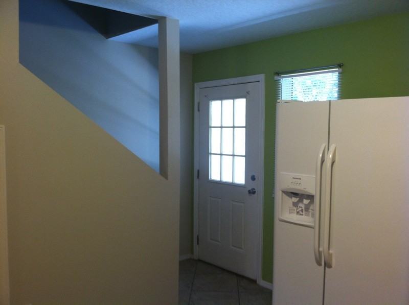 1860 Shay - Photo 2 of 20