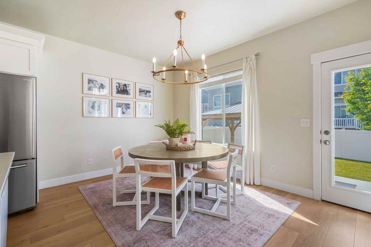 965 W Rutledge Rd - Photo 4 of 18