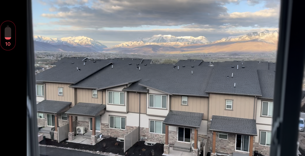 2399 N Wildwood Ln - Photo 2 of 47