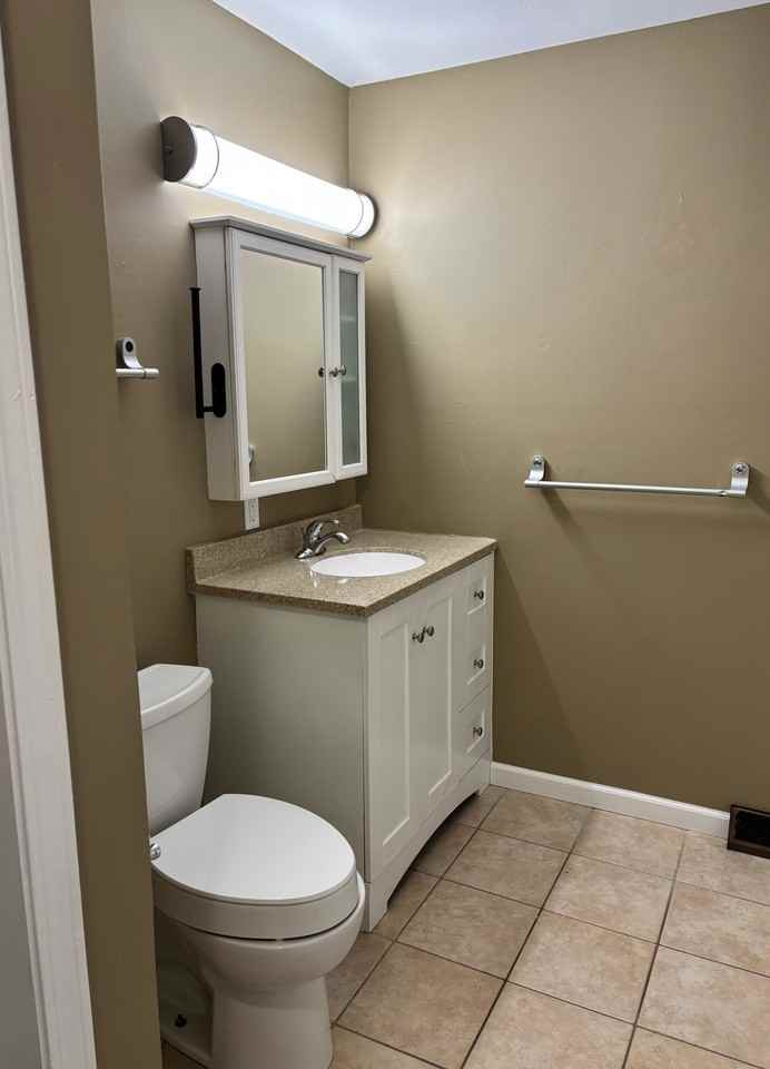 1320 S Curry Pike - Photo 5 of 19