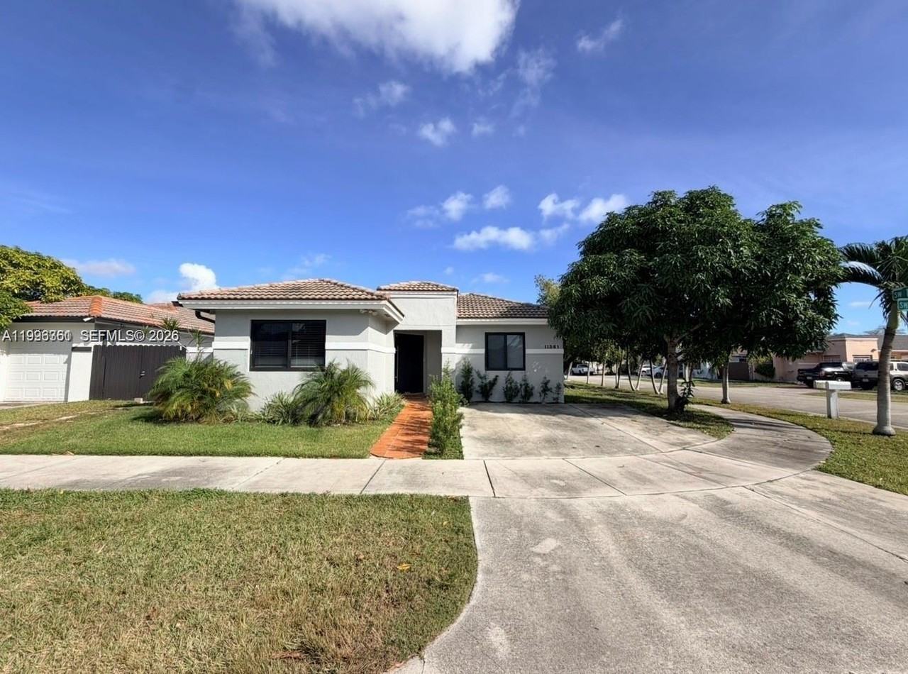 11361 Sw 145th Ave - Photo 2 of 22