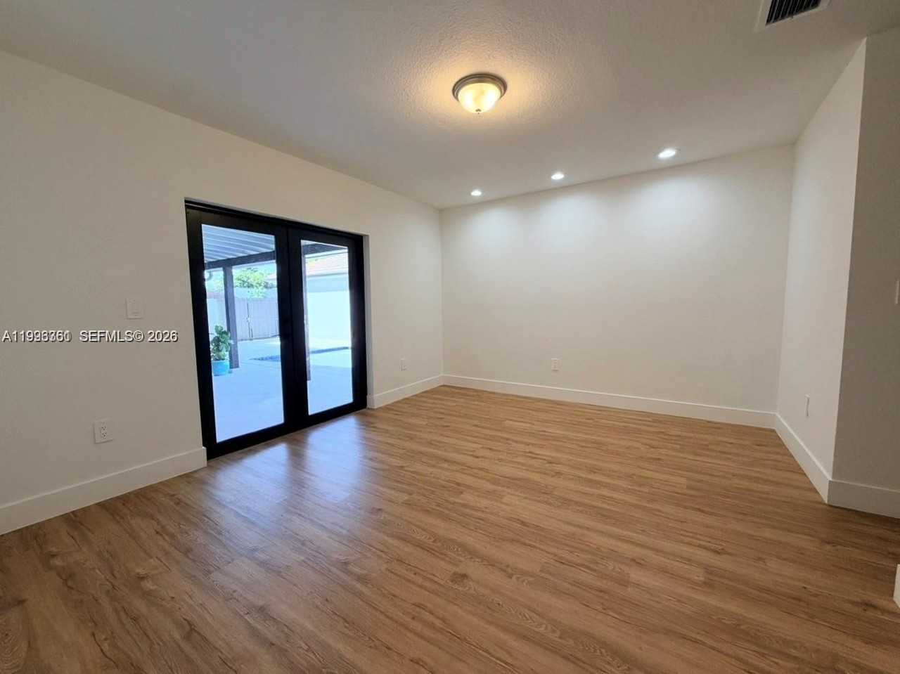 11361 Sw 145th Ave - Photo 6 of 22