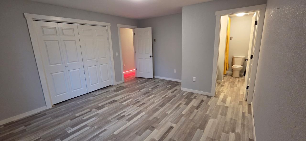 1711 1st St S #3 - Photo 2 of 11