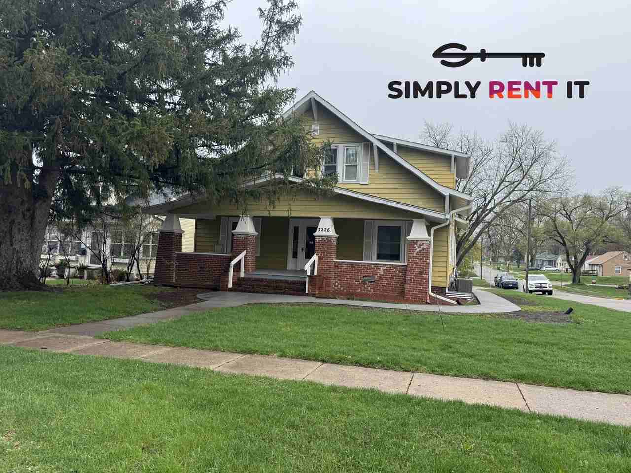 3226 West St - Photo 2 of 18