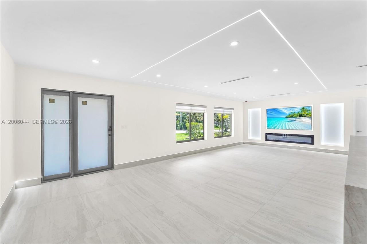 4700 Sw 110th Ave - Photo 5 of 26