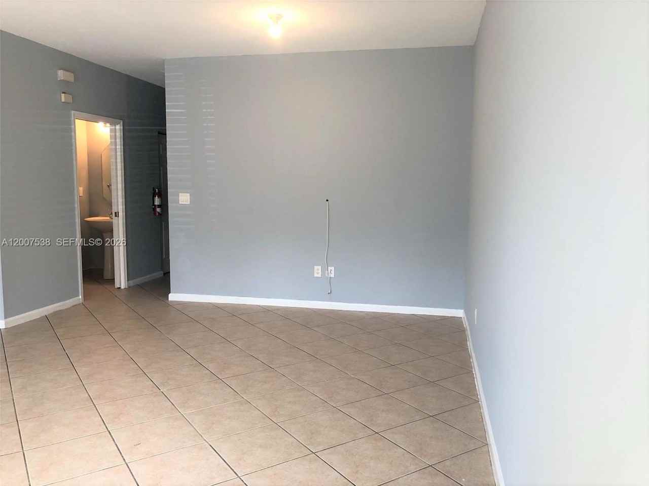 8209 Sw 25th Ct - Photo 3 of 36