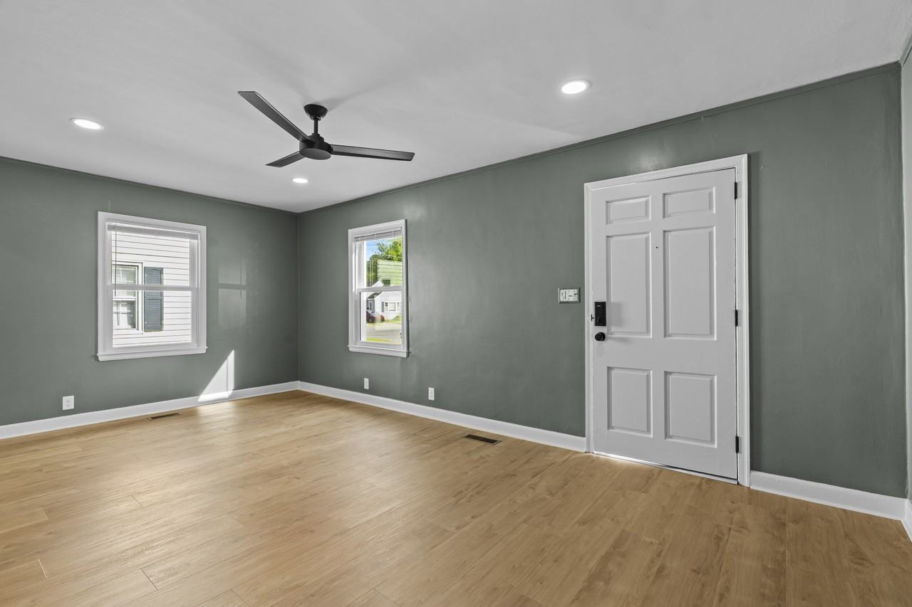 1004 Tuscarora Ave - Photo 4 of 27