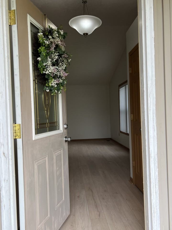 4427 136th Ave - Photo 3 of 33