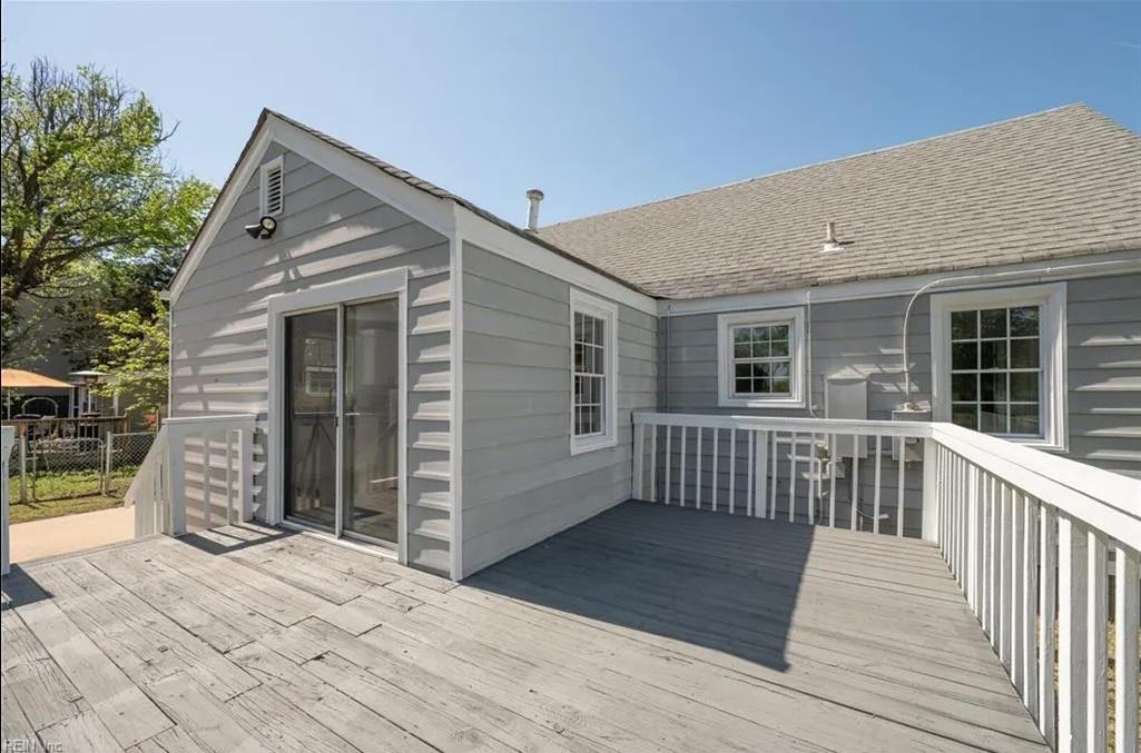 4865 Hampshire Ave - Photo 7 of 10