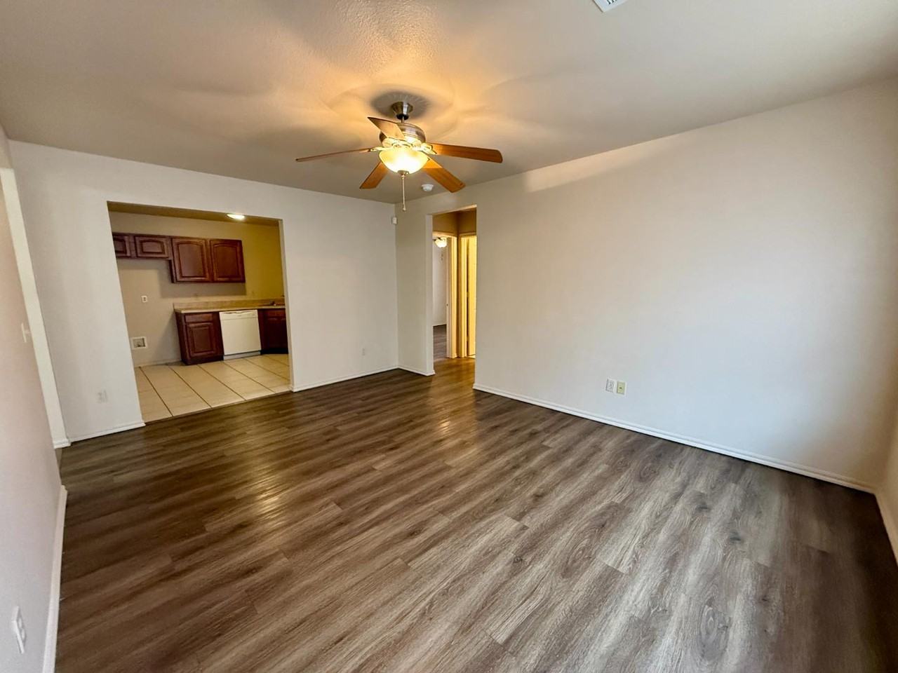 Lombardy Place - Photo 3 of 11